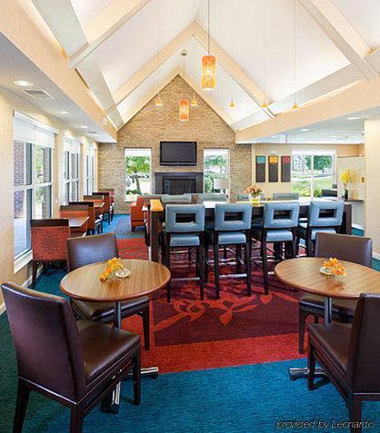 Residence Inn By Marriott Cedar Rapids Restaurant foto